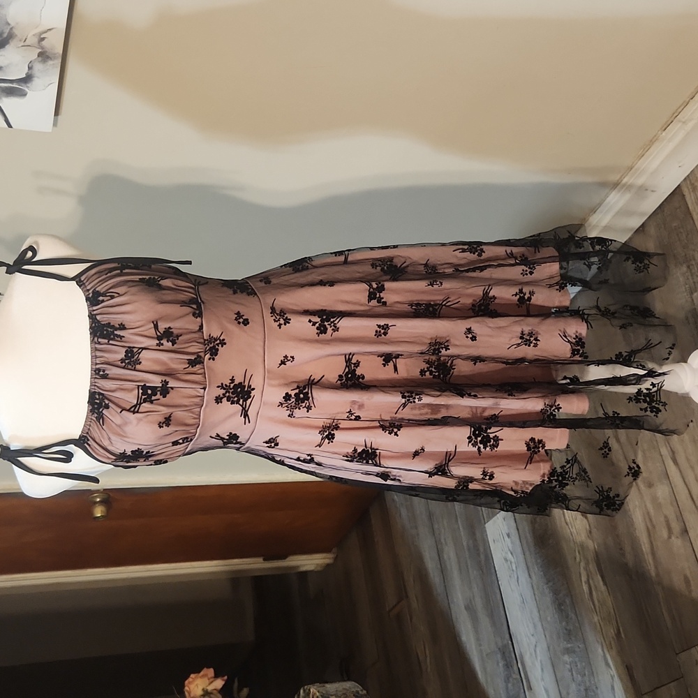 SHEIN Pink Dress with black floral tulle overlay Size S (4)